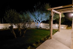 Exterior_32